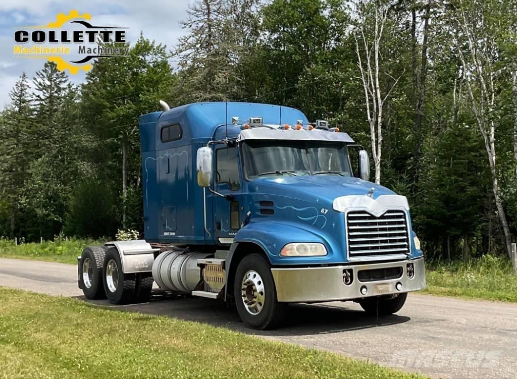 Mack CXU 613 Влекачи