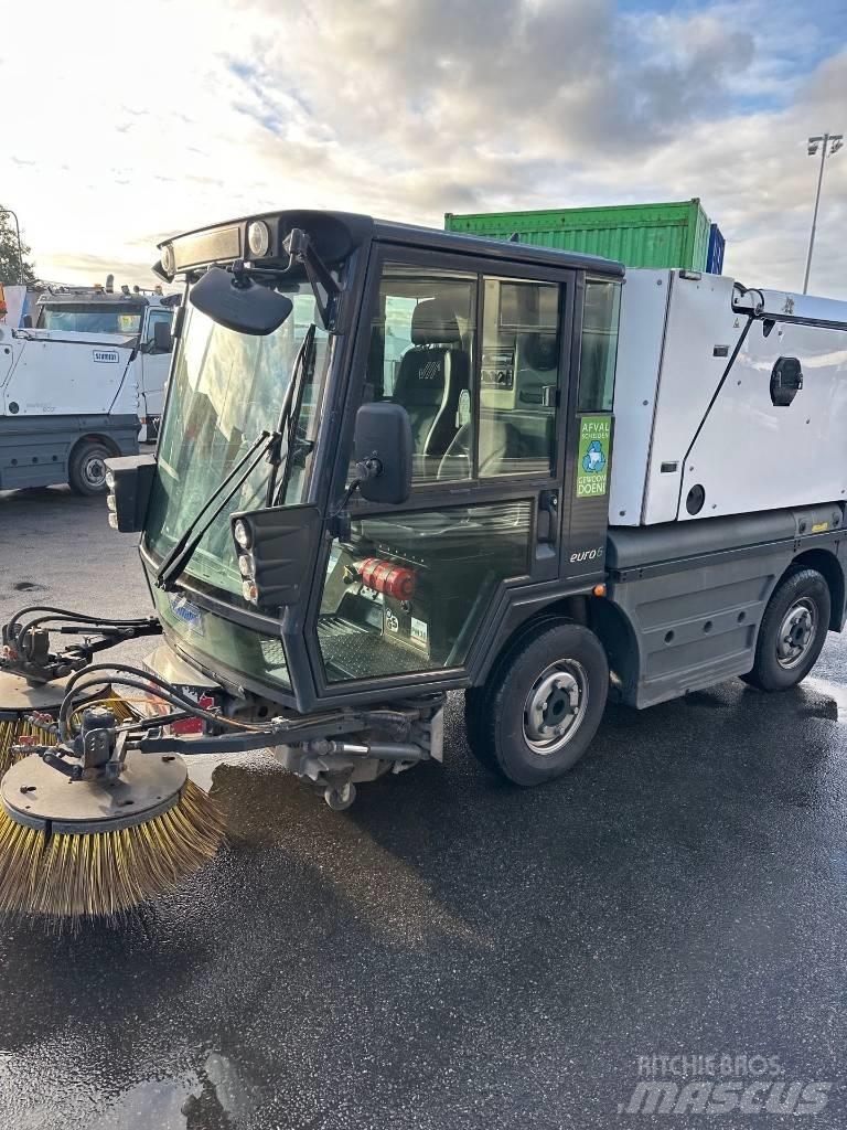Schmidt Swingo 200 Автоматични метачки с четки
