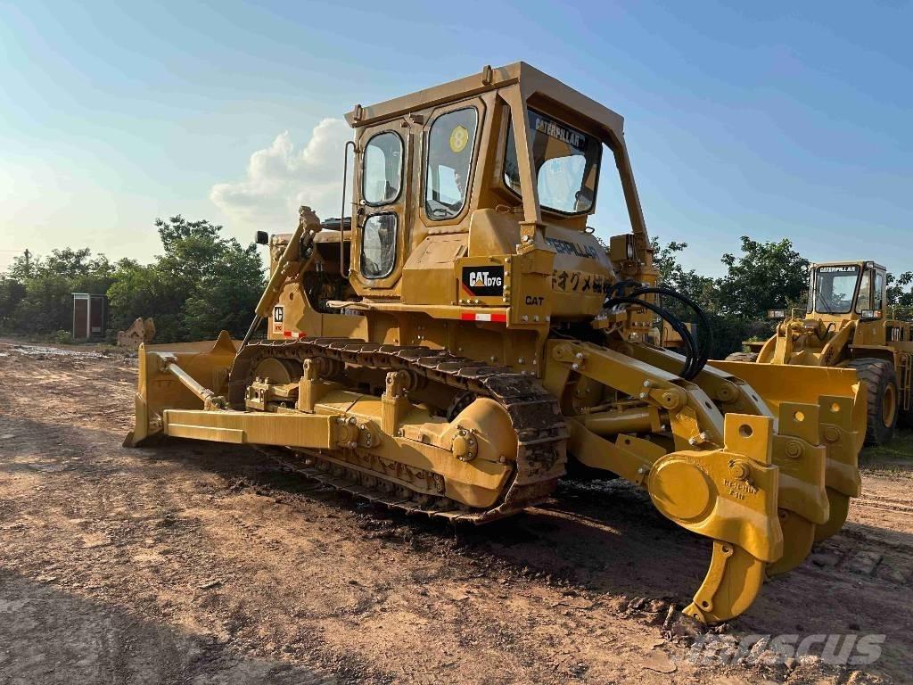 CAT D 7 G Верижни булдозери

