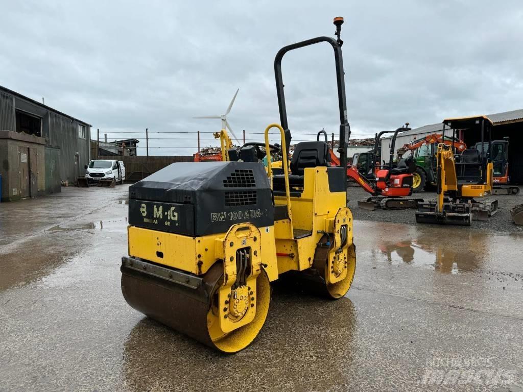 Bomag BW 100 AD M-2 Двойни барабанни ролки
