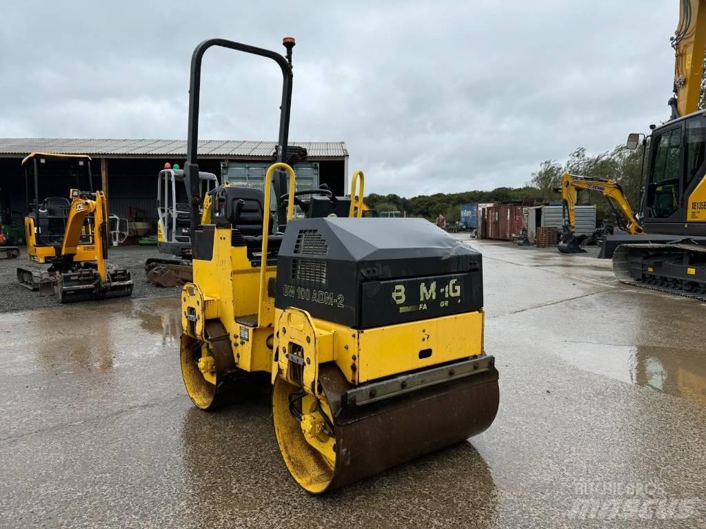 Bomag BW 100 AD M-2 Двойни барабанни ролки
