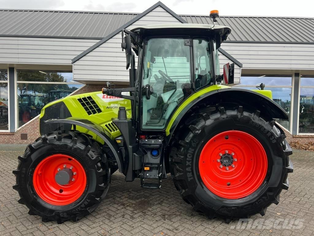 CLAAS Arion 530 CIS+ Трактори
