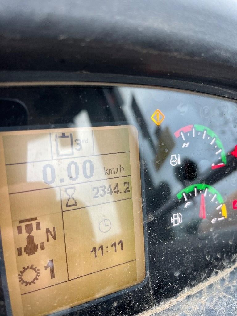 CASE 321 F Колесни товарачи