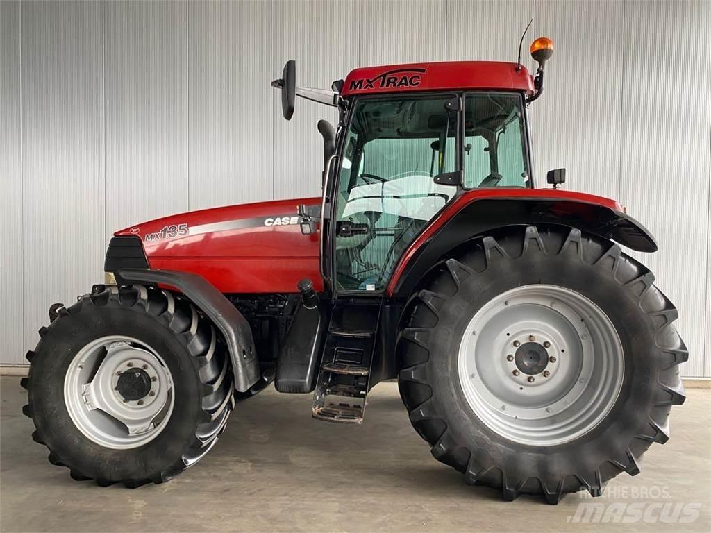 Case IH MX 135 Трактори