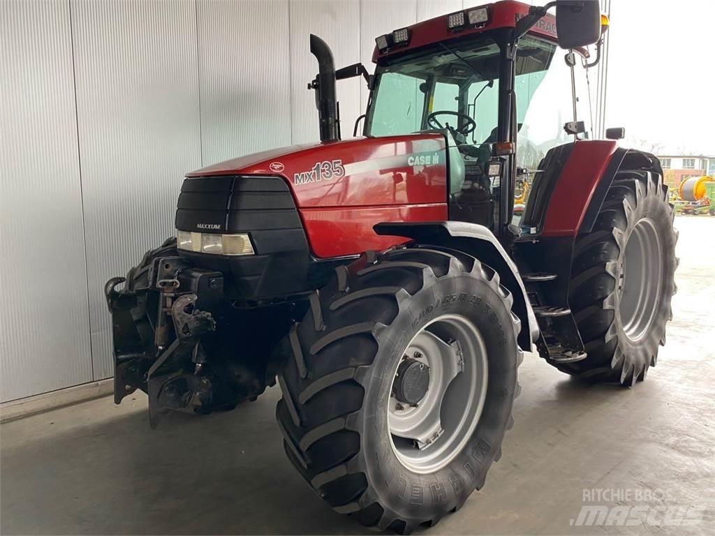 Case IH MX 135 Трактори