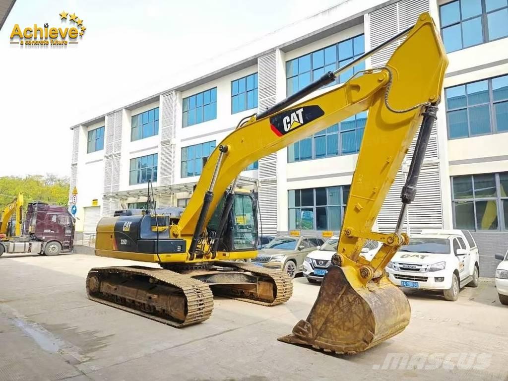 CAT 326D2L Верижен екскаватор