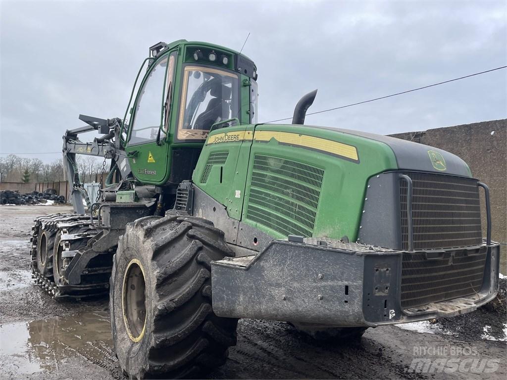 John Deere 1070G Харвестери