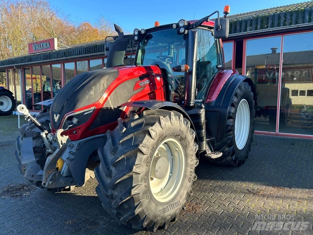 Valtra T234A Трактори