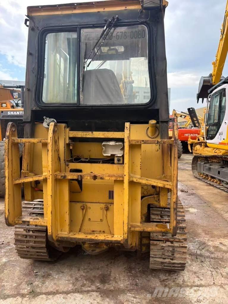 CAT D3C Верижни булдозери
