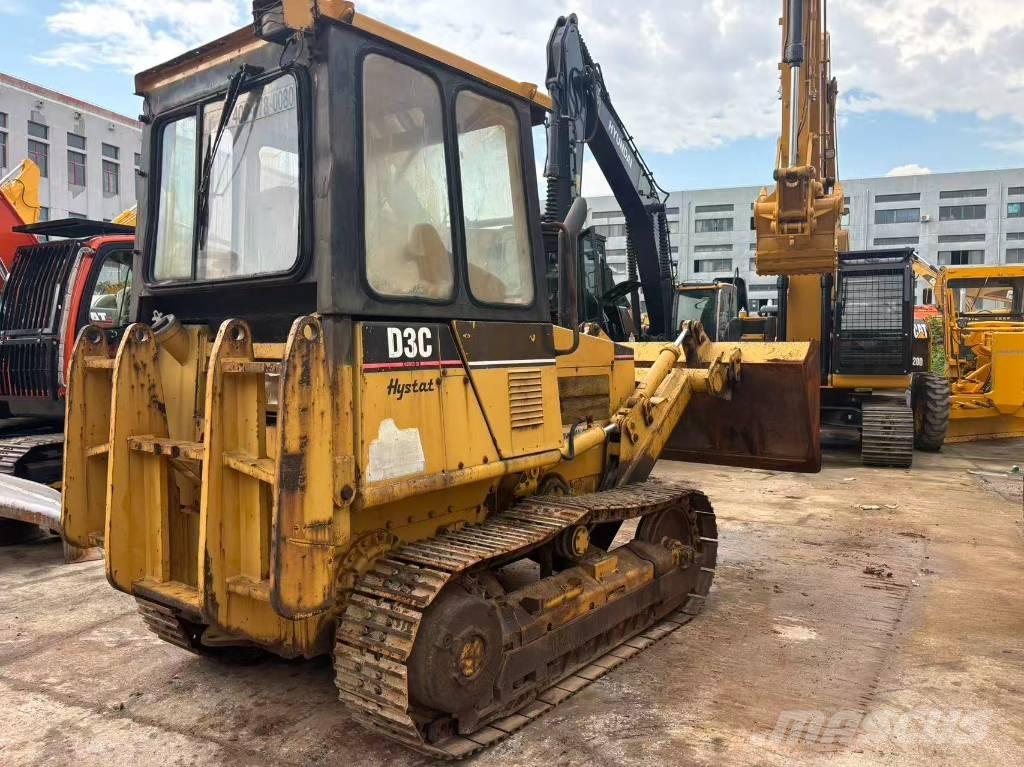 CAT D3C Верижни булдозери
