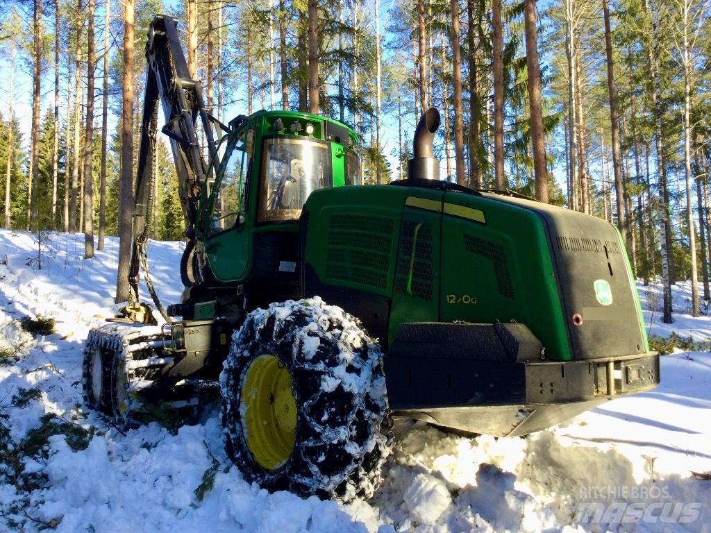 John Deere 1270G 6W Харвестери