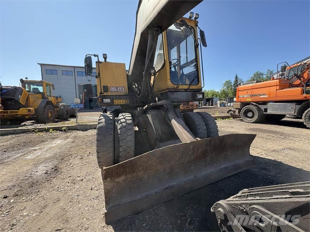 Åkerman EW200 Колесни екскаватори