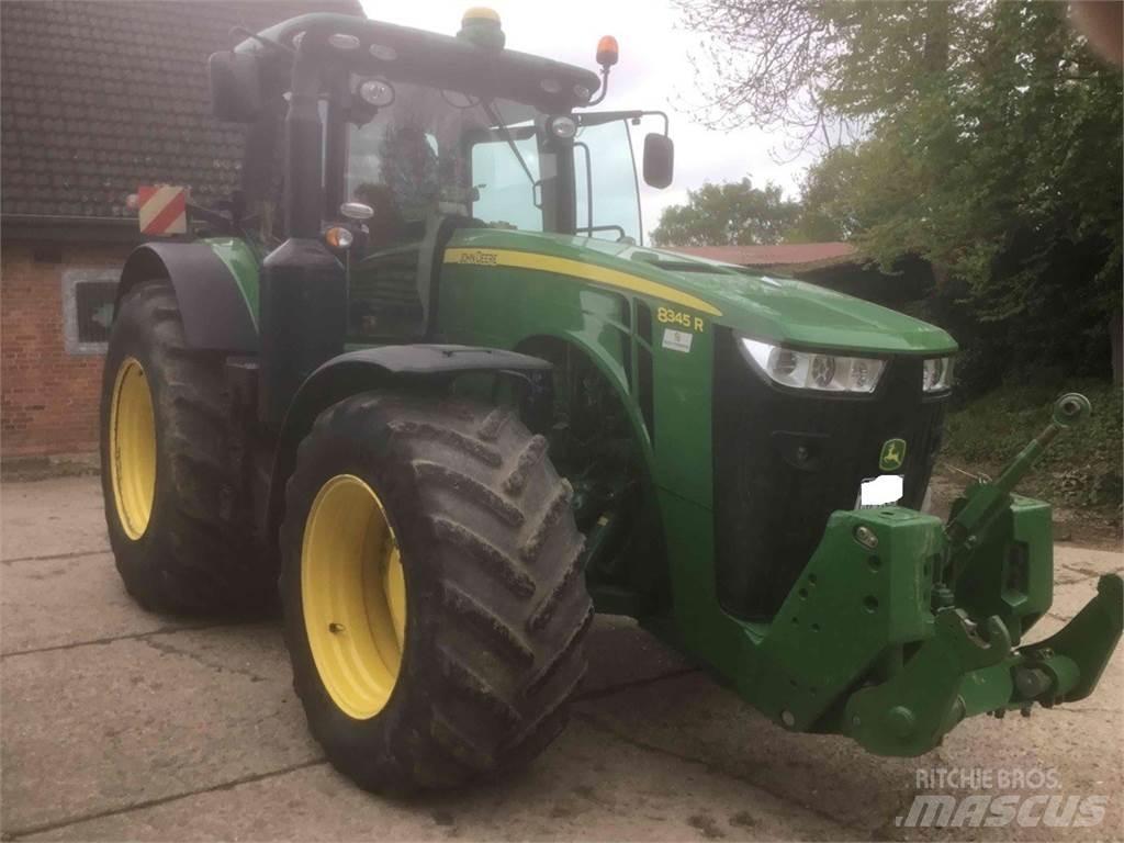 John Deere 8345R Трактори