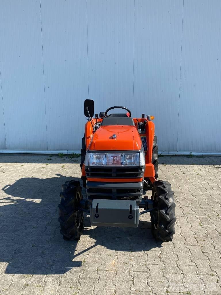 Kubota T 22 Компактни трактори