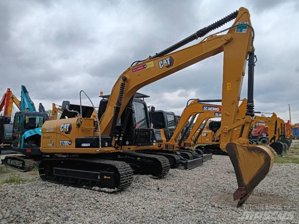 CAT 312D2GC Средни екскаватори 7т - 12т