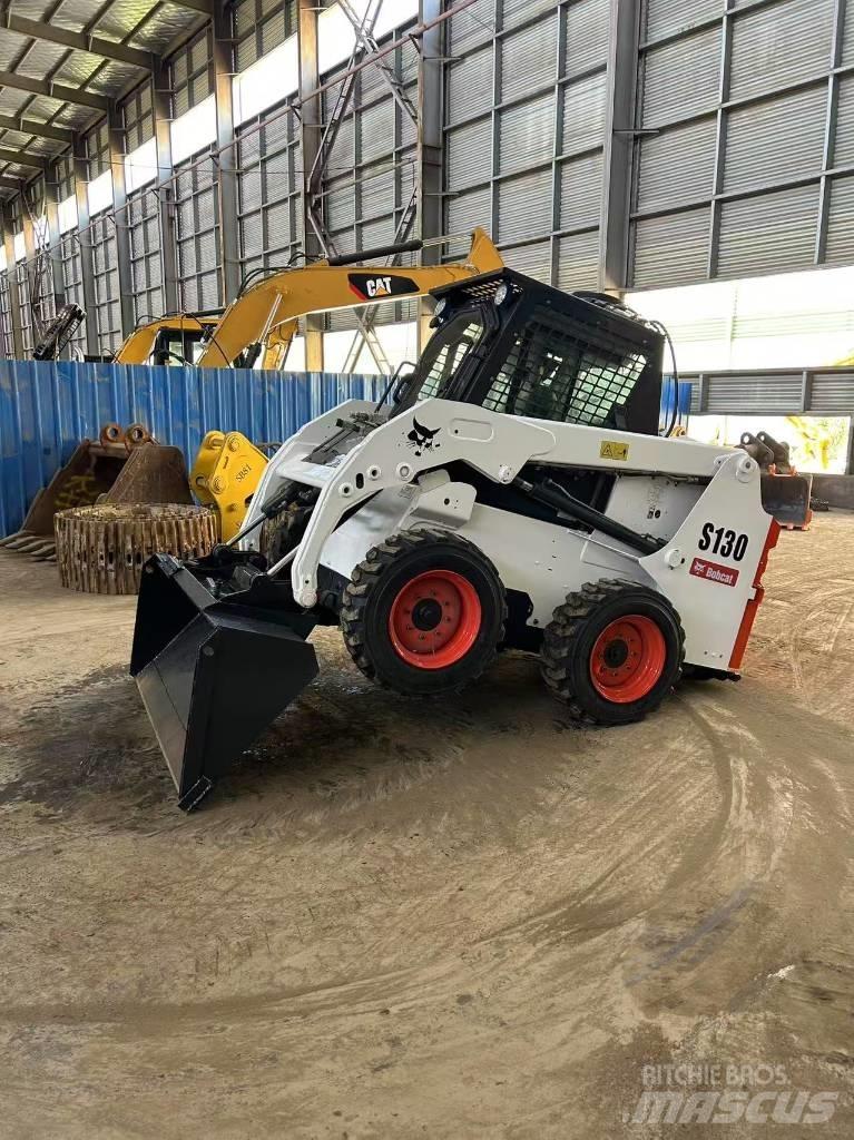 Bobcat S130 Мини товарачи
