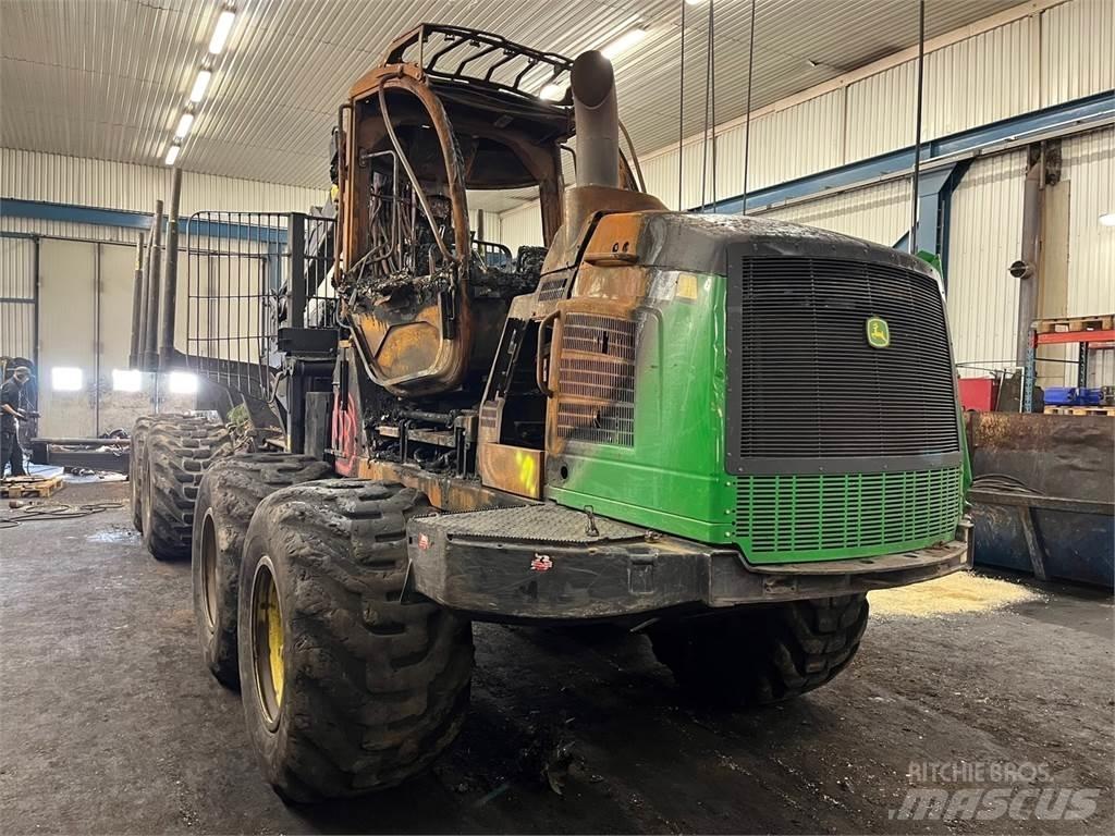 John Deere 1210E Форуардери