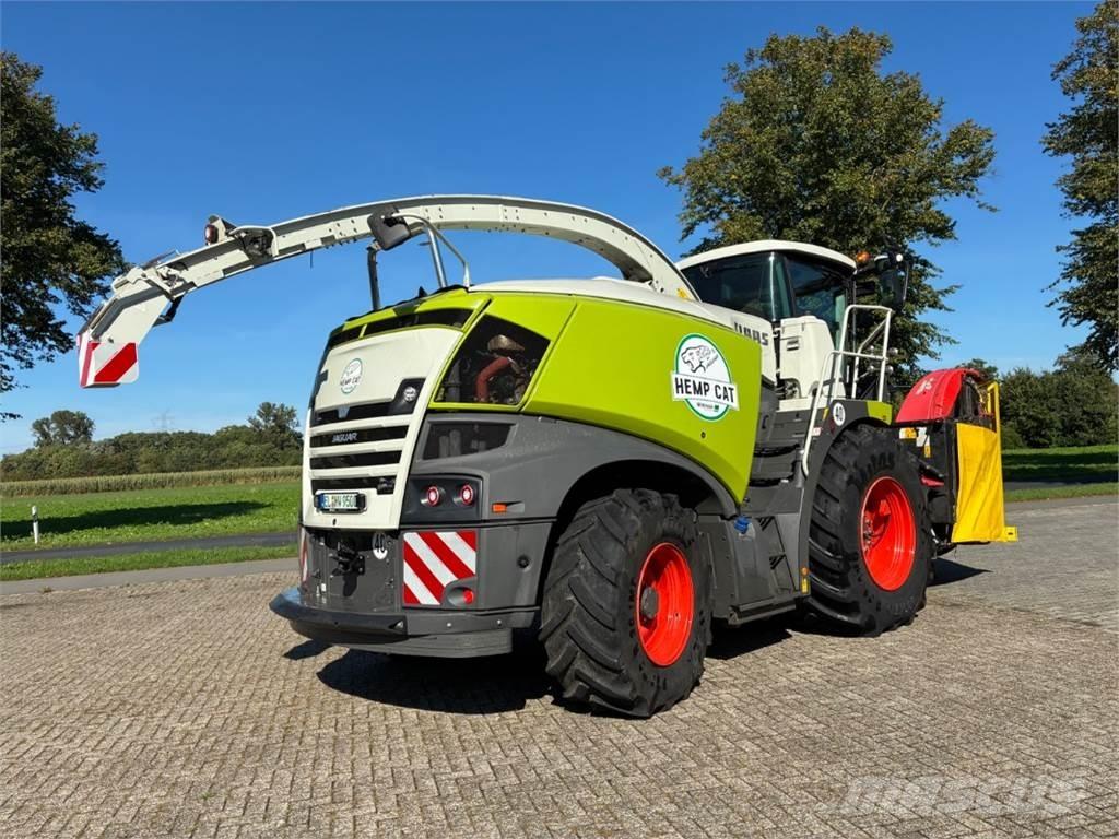 CLAAS Jaguar 950 Фуражни комбайни
