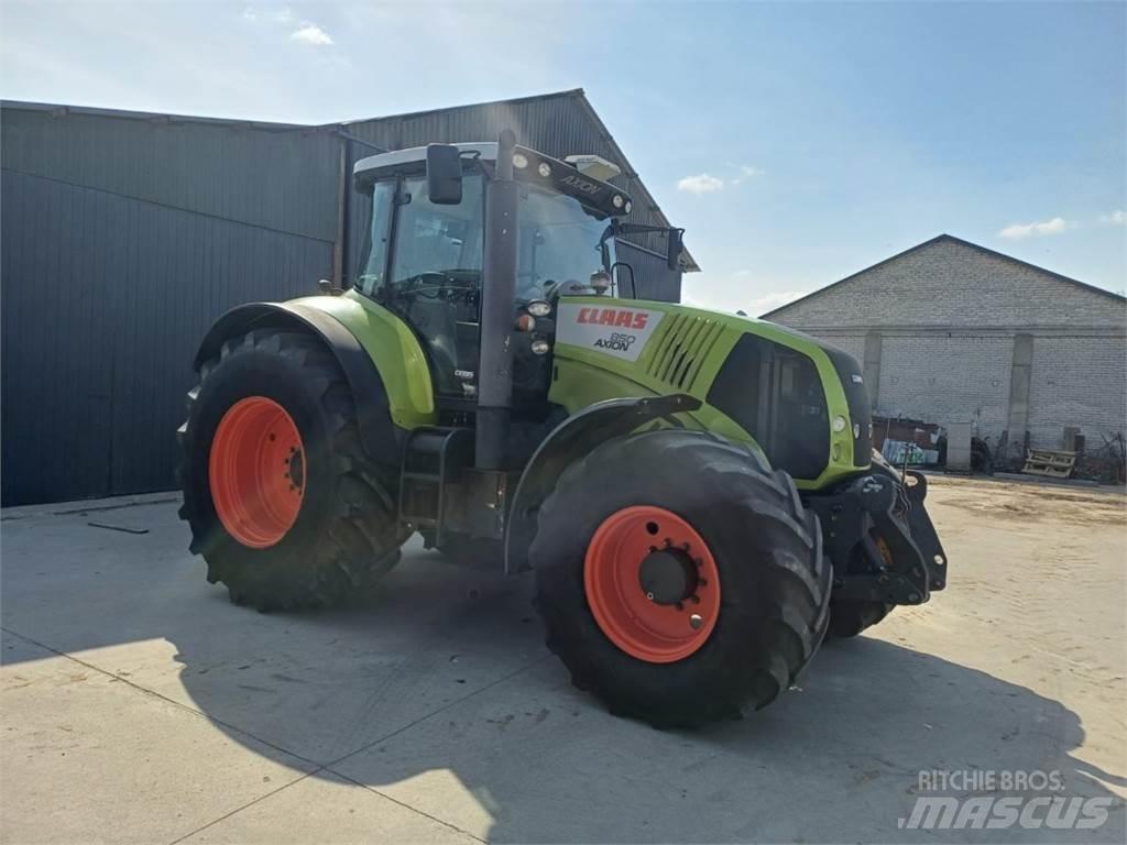 CLAAS Axion 850 Трактори