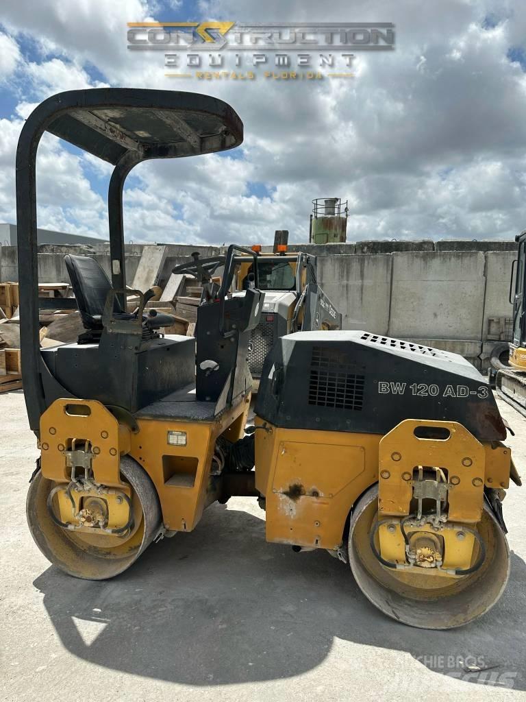 Bomag BW 120 AD-3 Двойни барабанни ролки
