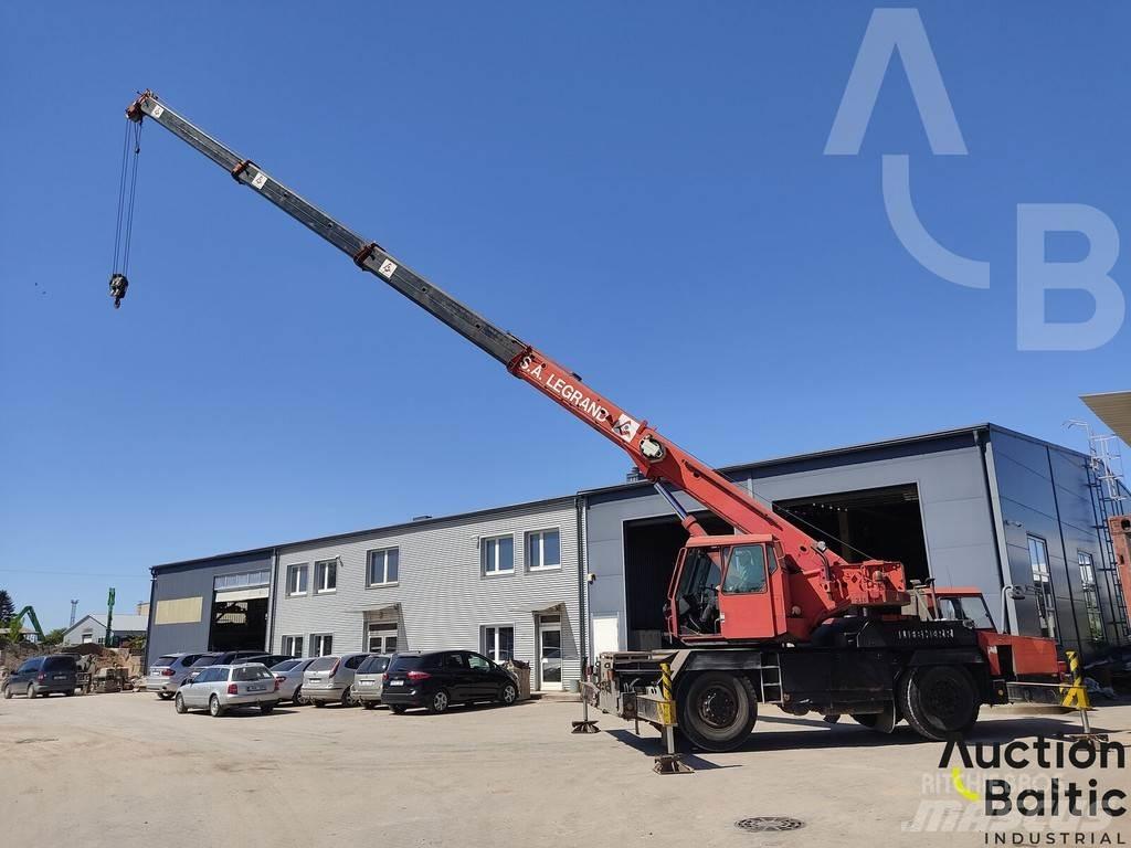 Liebherr LTM 1025 Всъдеходни кранове