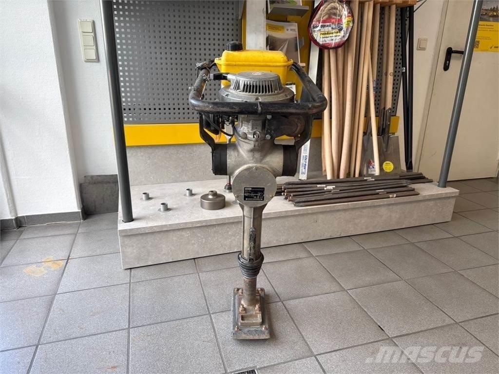 Wacker Neuson BS30 Пробки