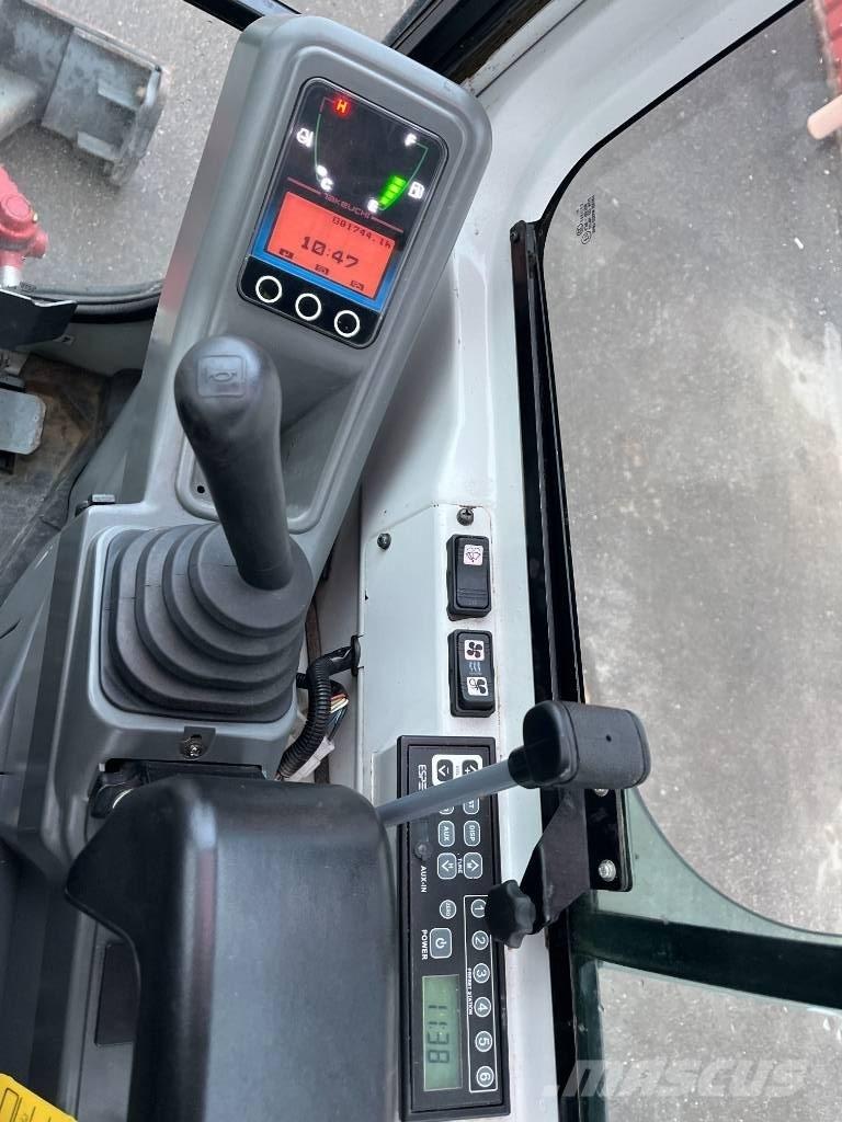Takeuchi TB 216 Мини екскаватори < 7 т
