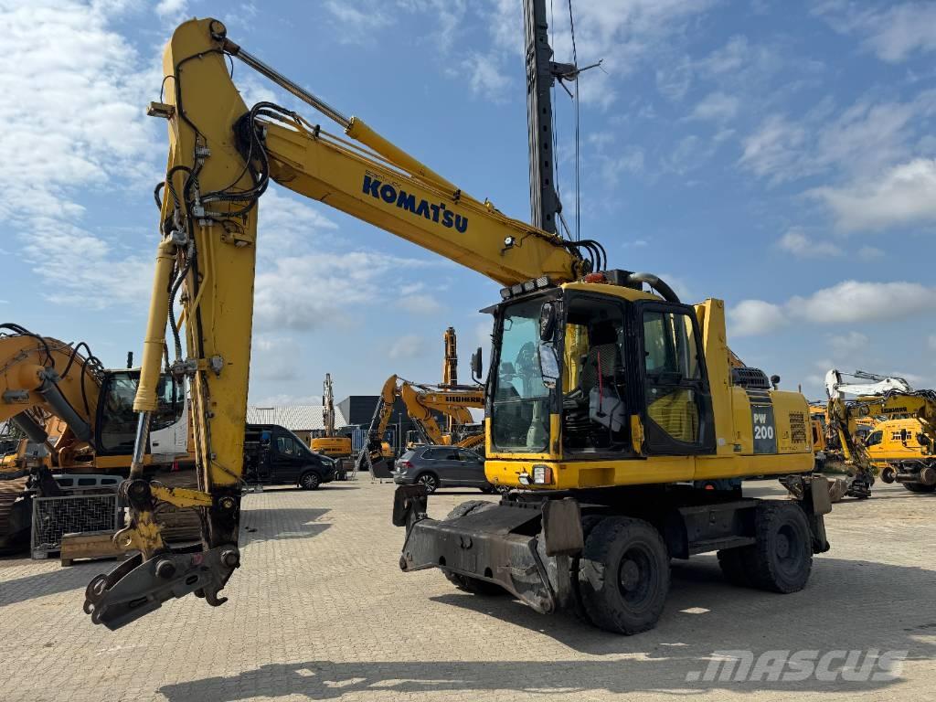Komatsu PW 200-7 Колесни екскаватори