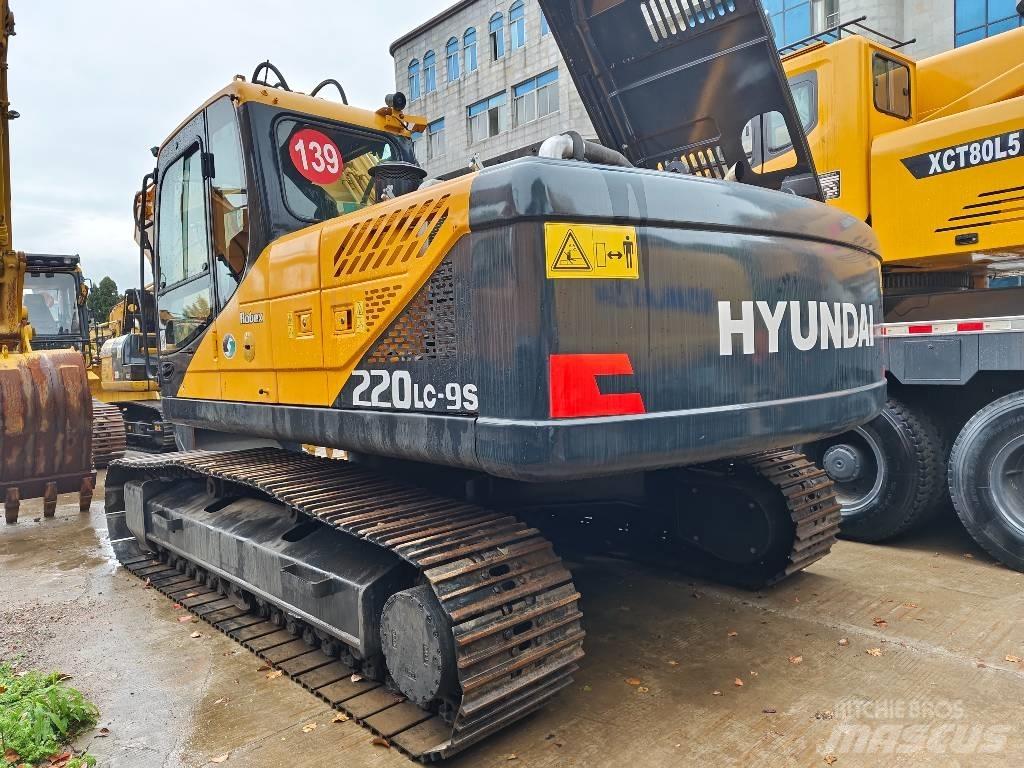 Hyundai R220LC-9S Верижен екскаватор