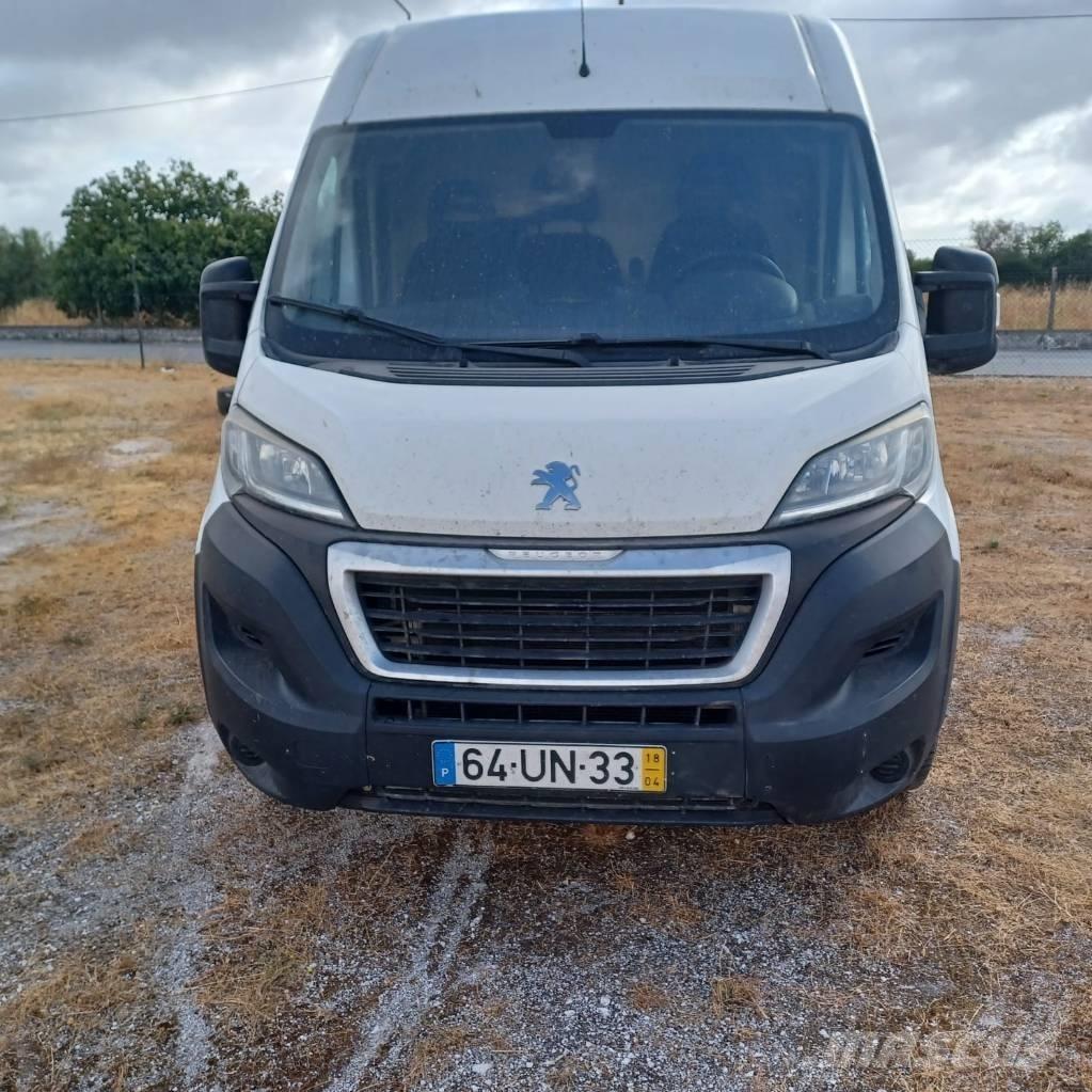 Peugeot Boxer Пикапи