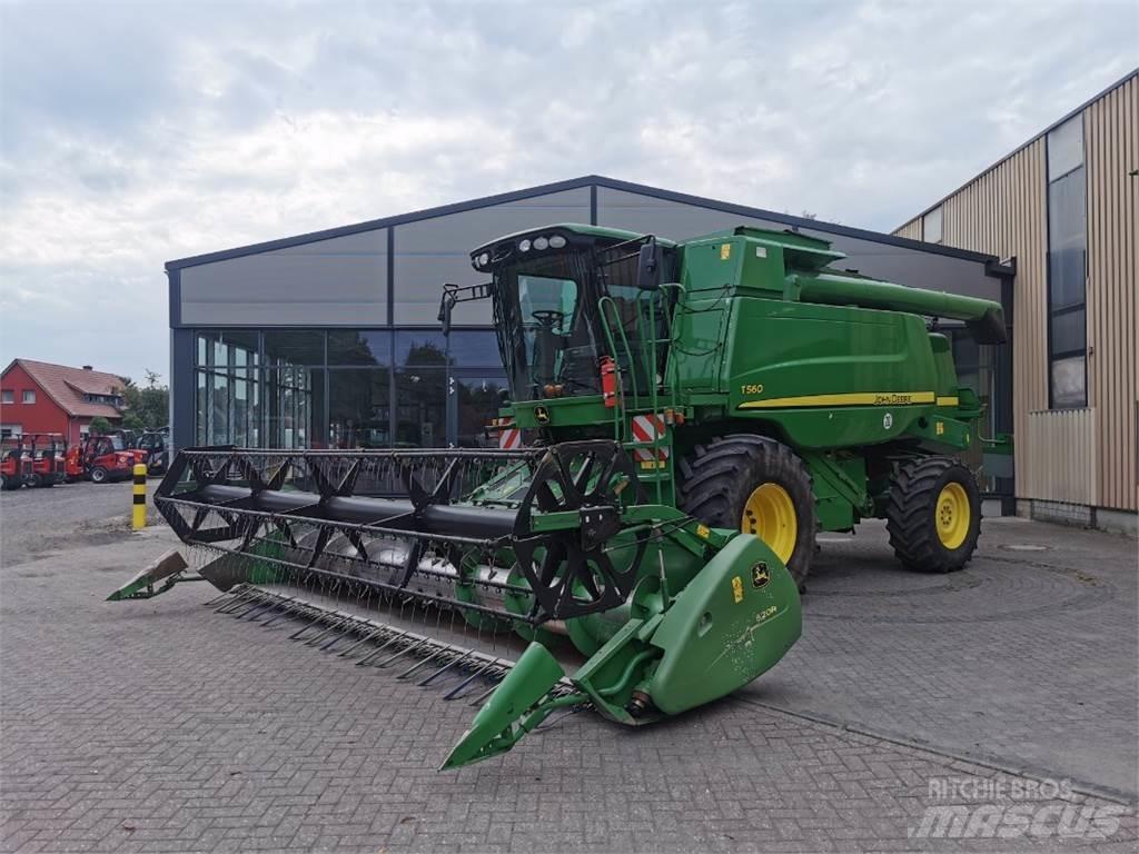 John Deere T560 Комбайни