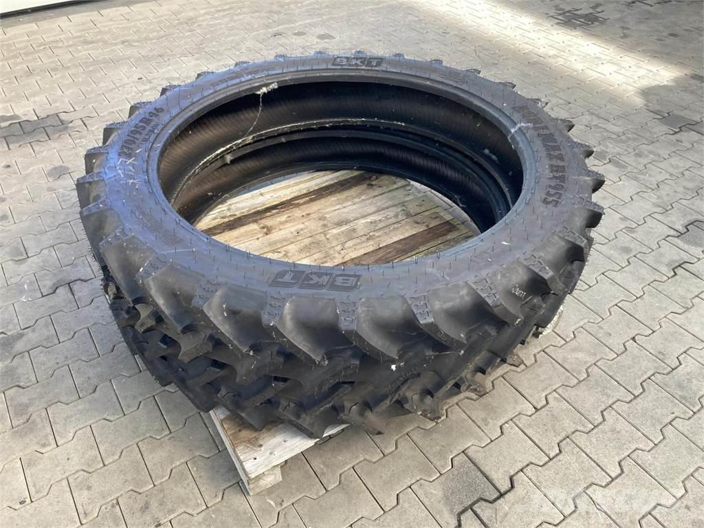 BKT 270/95R46 Колелета/Гуми