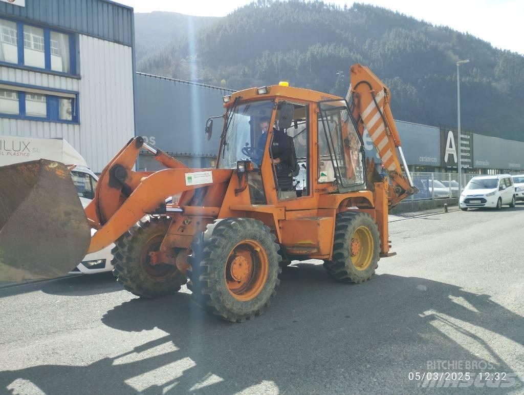 Venieri VF823B/1 Товарач със заден ексватор