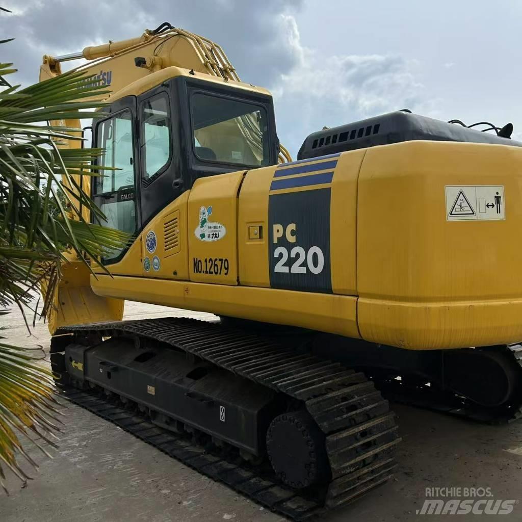 Komatsu 220-7 Верижен екскаватор