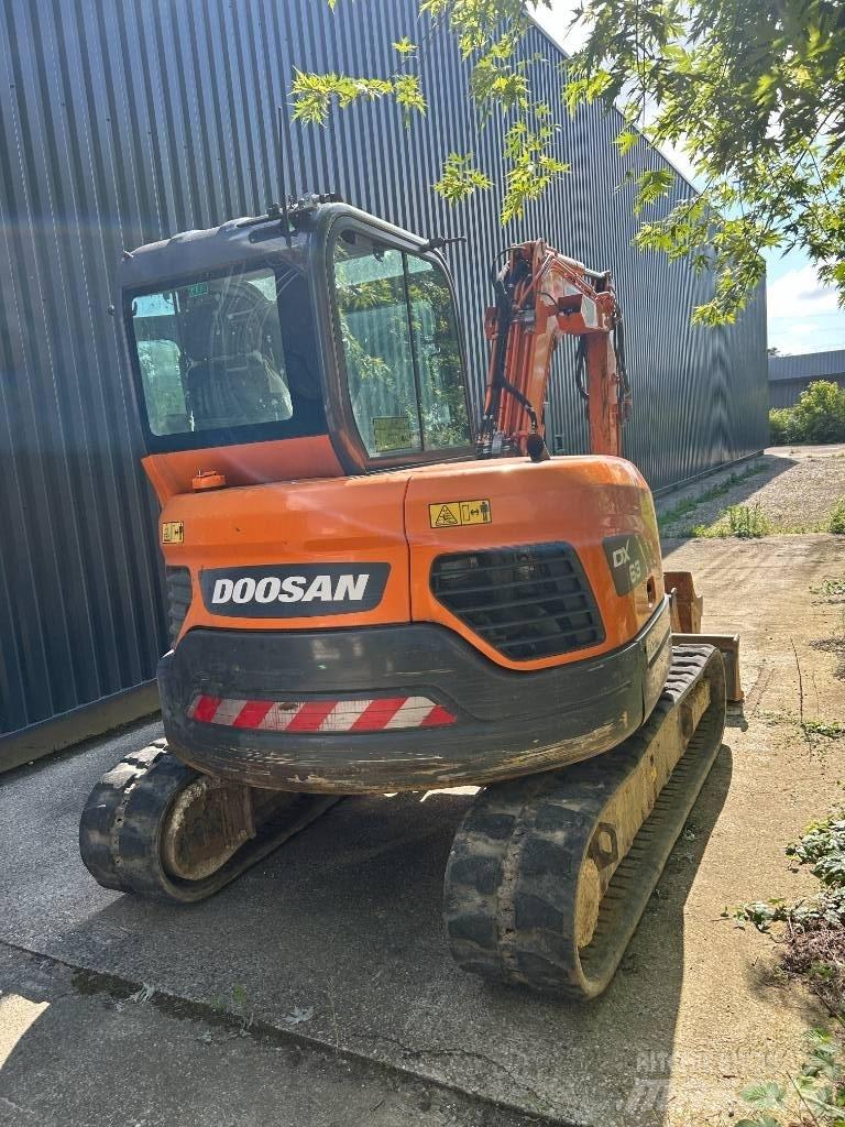 Doosan DX 63-3 Мини екскаватори < 7 т