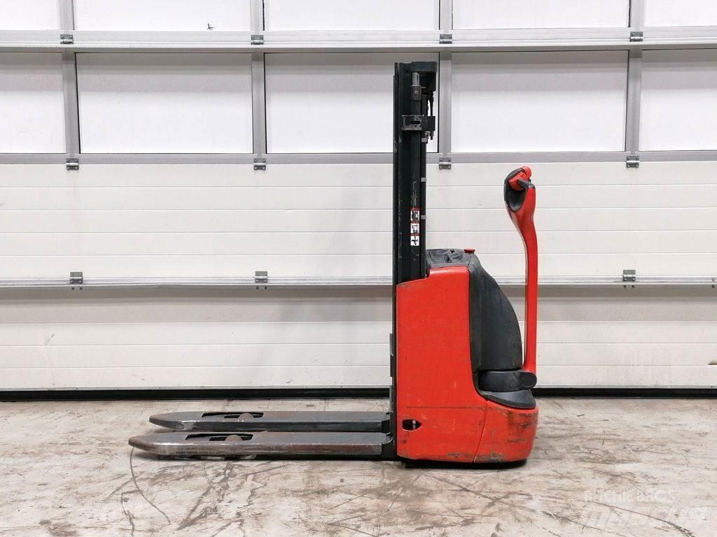Linde L10B Колички високоповдигачи с теглич