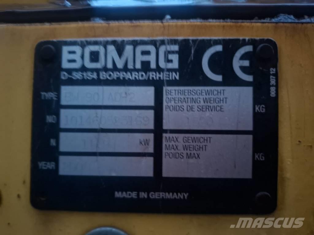 Bomag BW 90 AD-2 Двойни барабанни ролки
