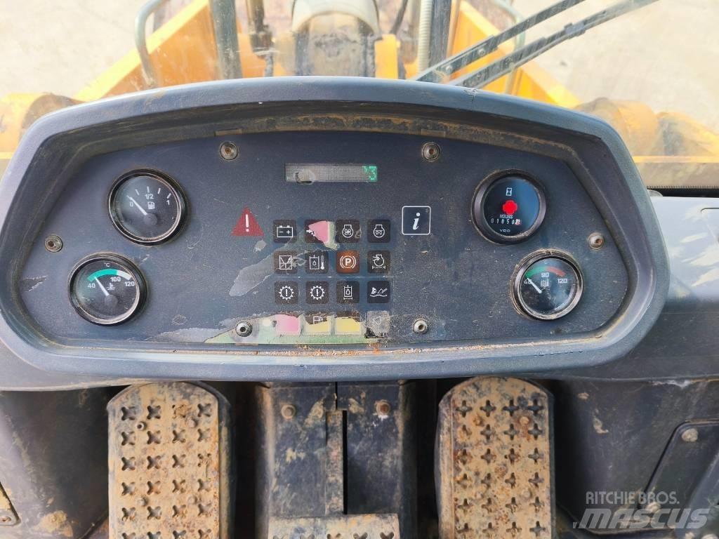 Liebherr LR 634 Верижен товарач