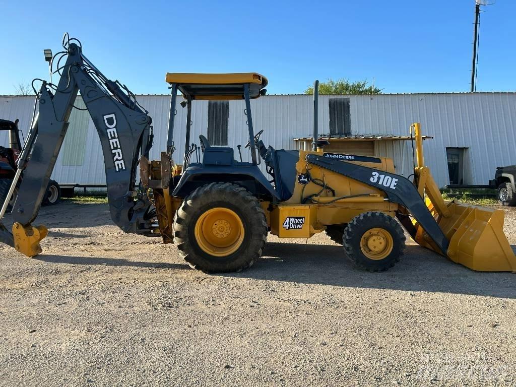 John Deere 310E Товарач със заден ексватор