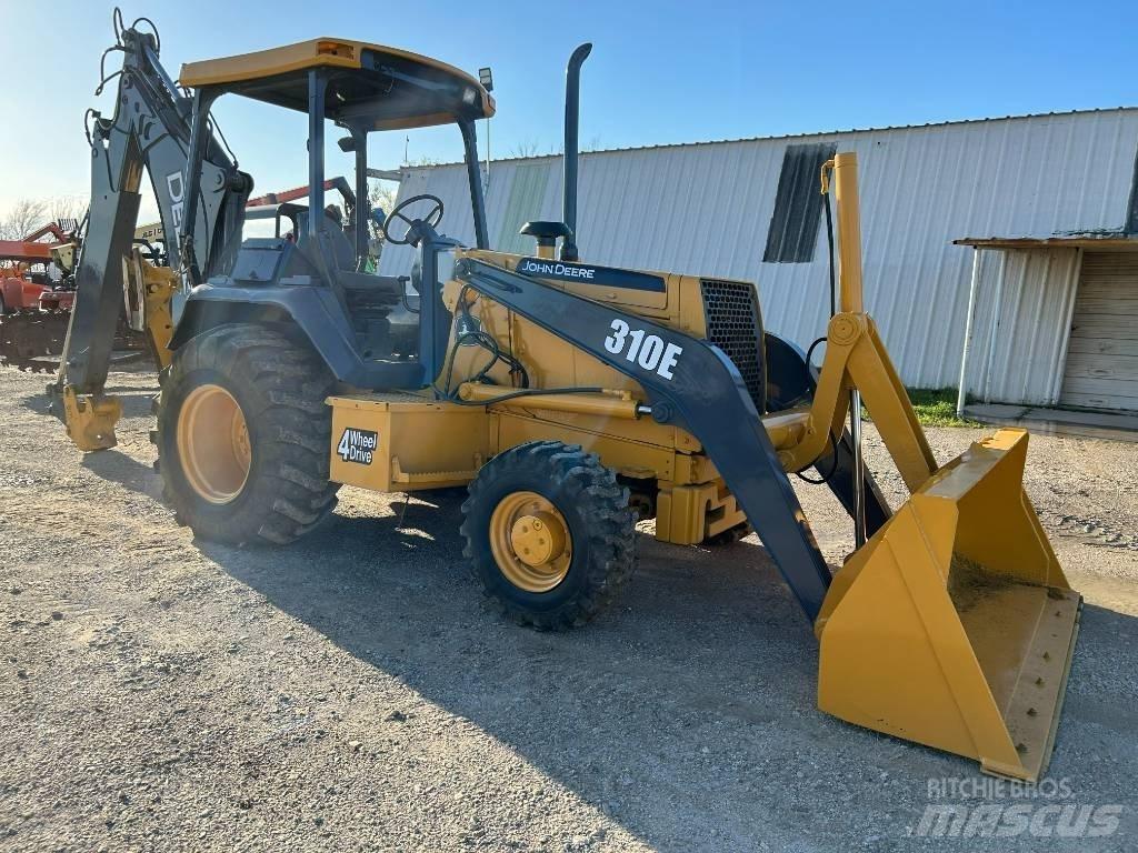 John Deere 310E Товарач със заден ексватор