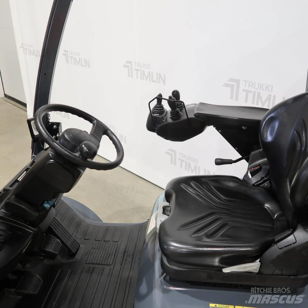 Toyota 02-8FGF20 Камиони с АГУ