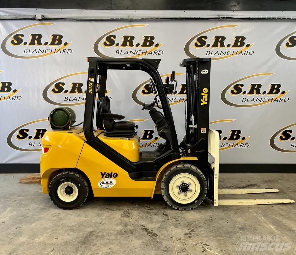 Yale GLP 30 UX Камиони с АГУ