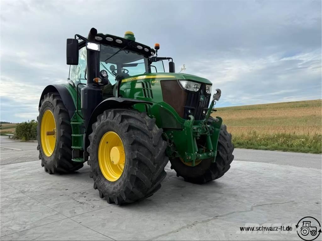 John Deere 6215R Трактори