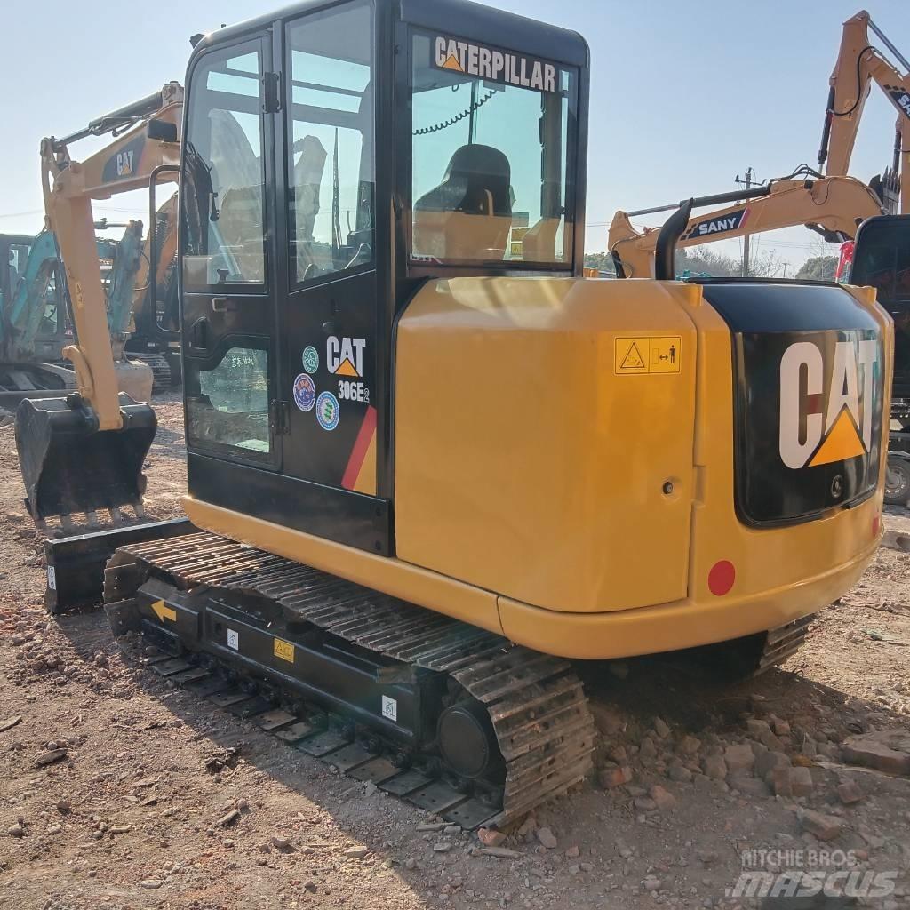 CAT 306E Средни екскаватори 7т - 12т