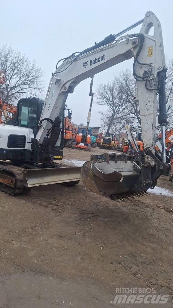 Bobcat E 85 Средни екскаватори 7т - 12т