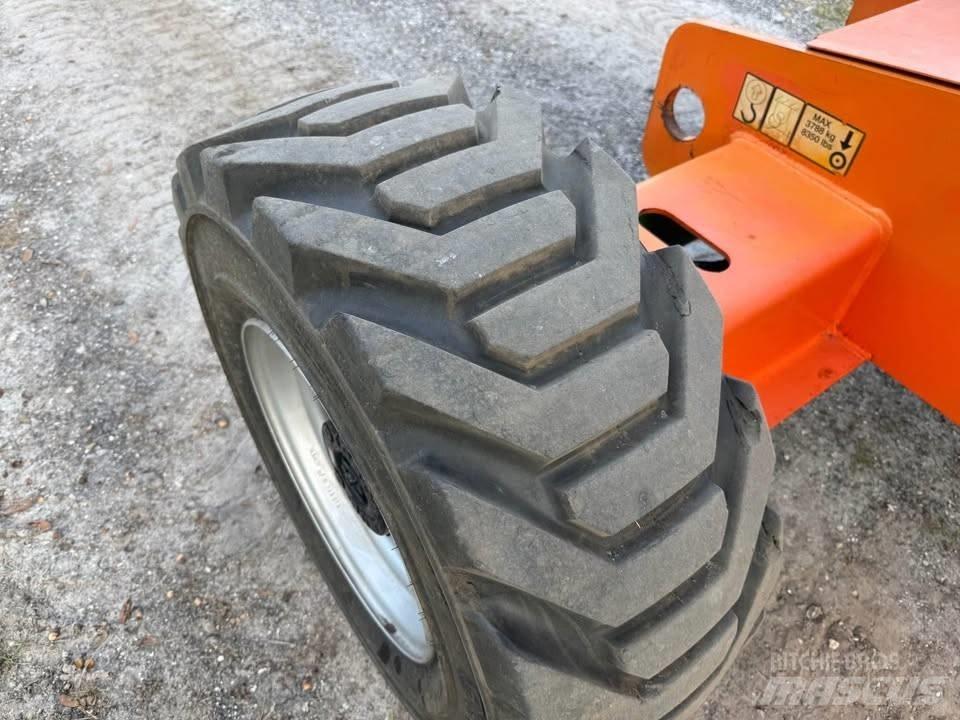 JLG 460 SJ Телескопични повдигачи
