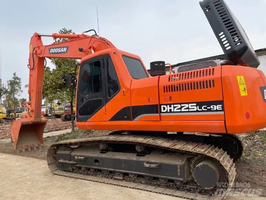 Doosan DH225LC-9E Верижен екскаватор