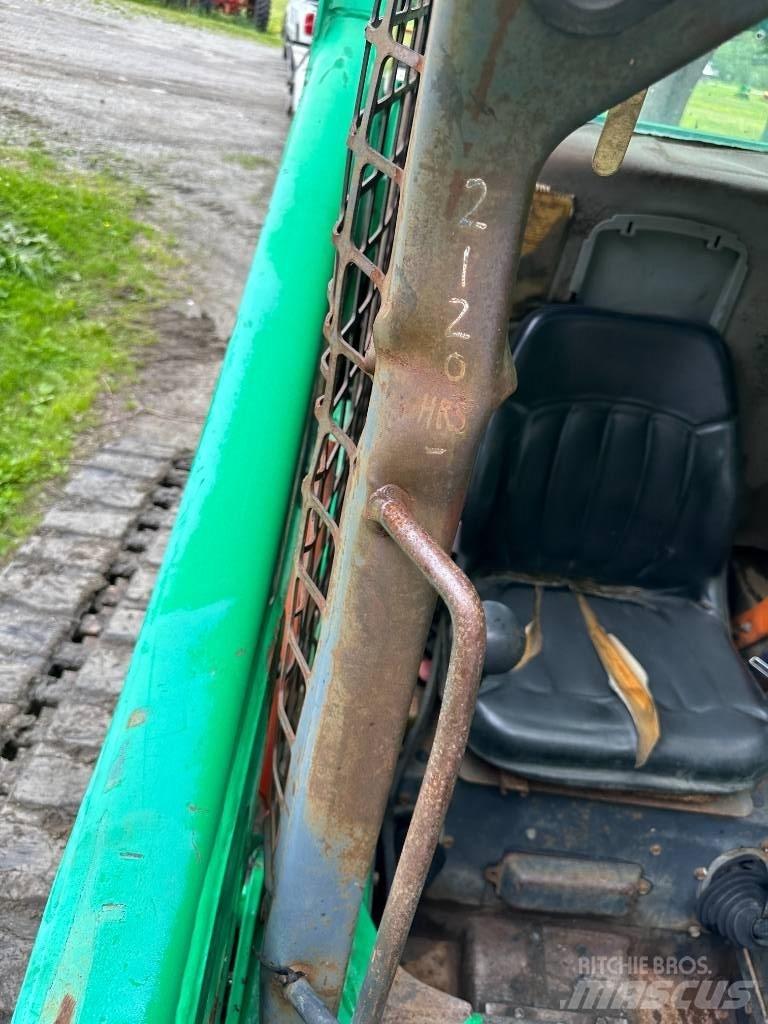 Bobcat S250 Мини товарачи
