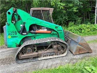 Bobcat S250 Мини товарачи
