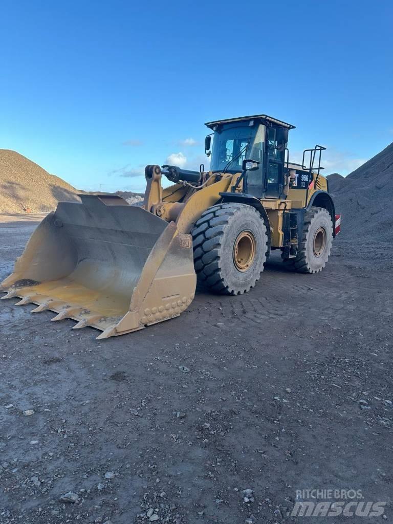 CAT 966 K Колесни товарачи